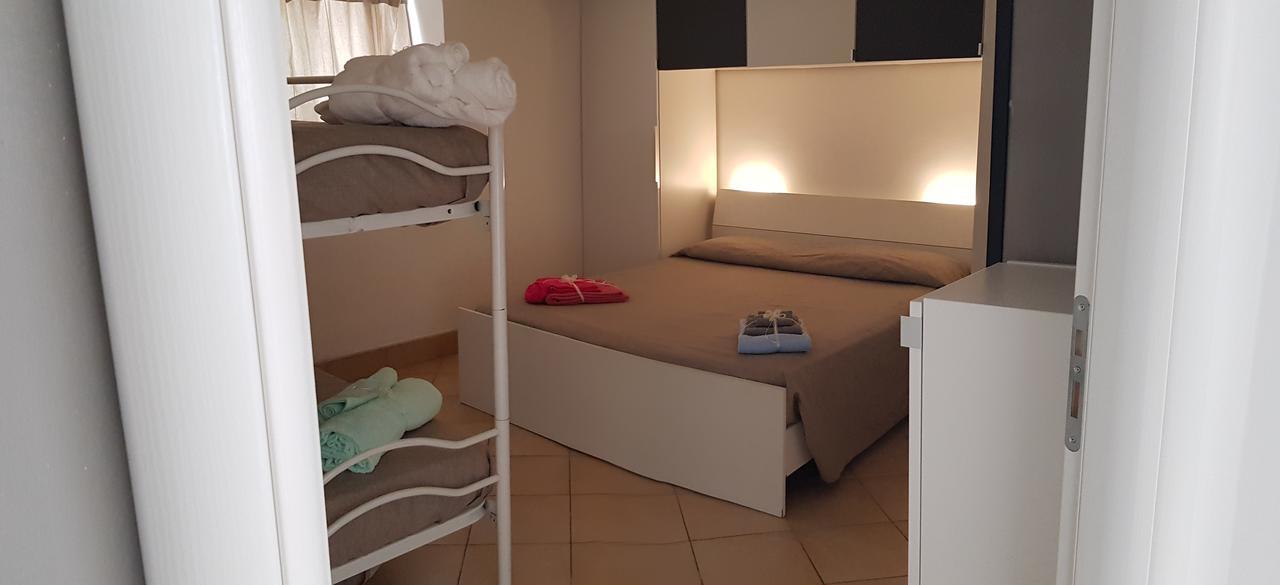 Appartement Beckye à Terracine Extérieur photo